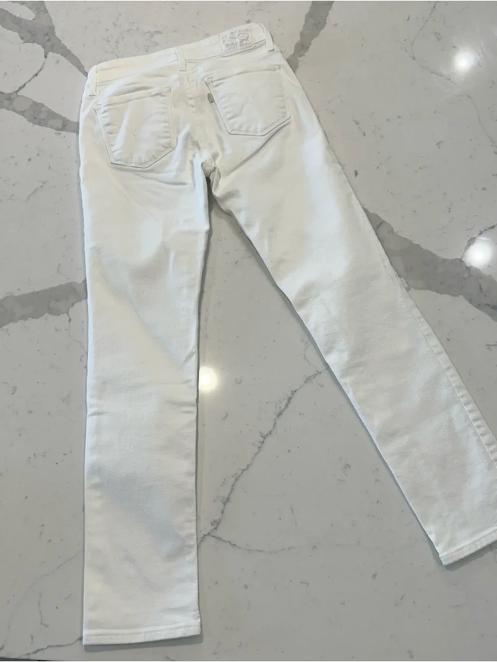 Levi’s 712 Slim White Jeans Size 26 High Rise Slim Straight Denim - Picture 3 of 8
